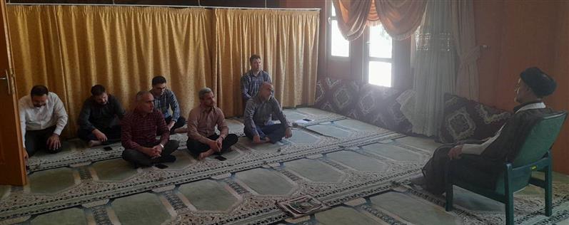 برگزاری مراسم سخنرانی روز مباهله در نمازخانه اداره كل پست استان كرمانشاه