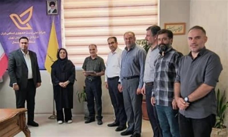 تجلیل از خدمات ارزنده علی‌محمد اعجازی در حوزه امور اداری